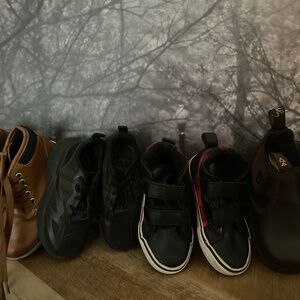 Bundle deal Kids shoes size 8 to 9 toddler